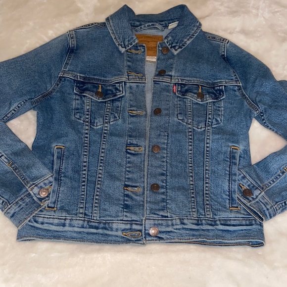 Levi’s Jean jacket in size small